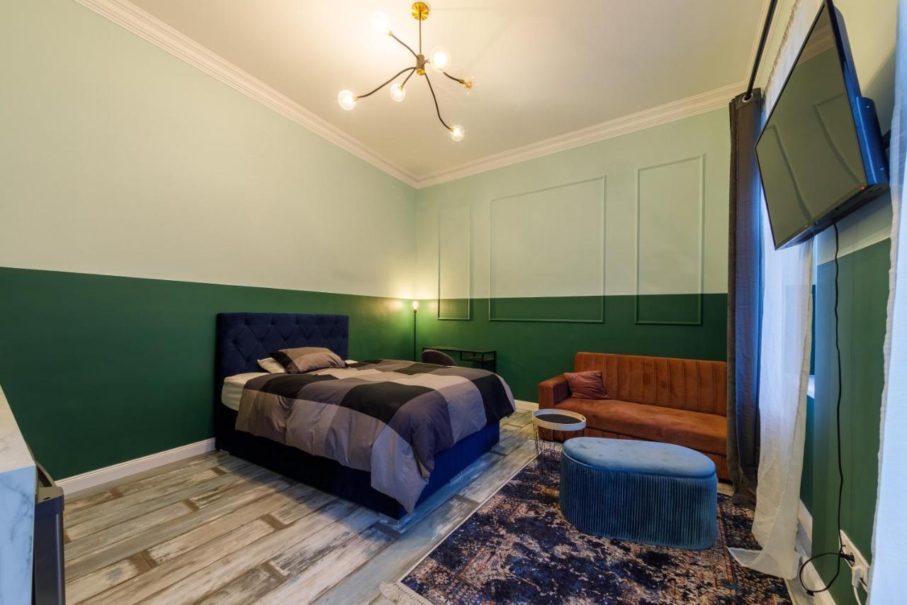 Cozy Modern Space At The Heart Of The City Debrecen Exterior photo